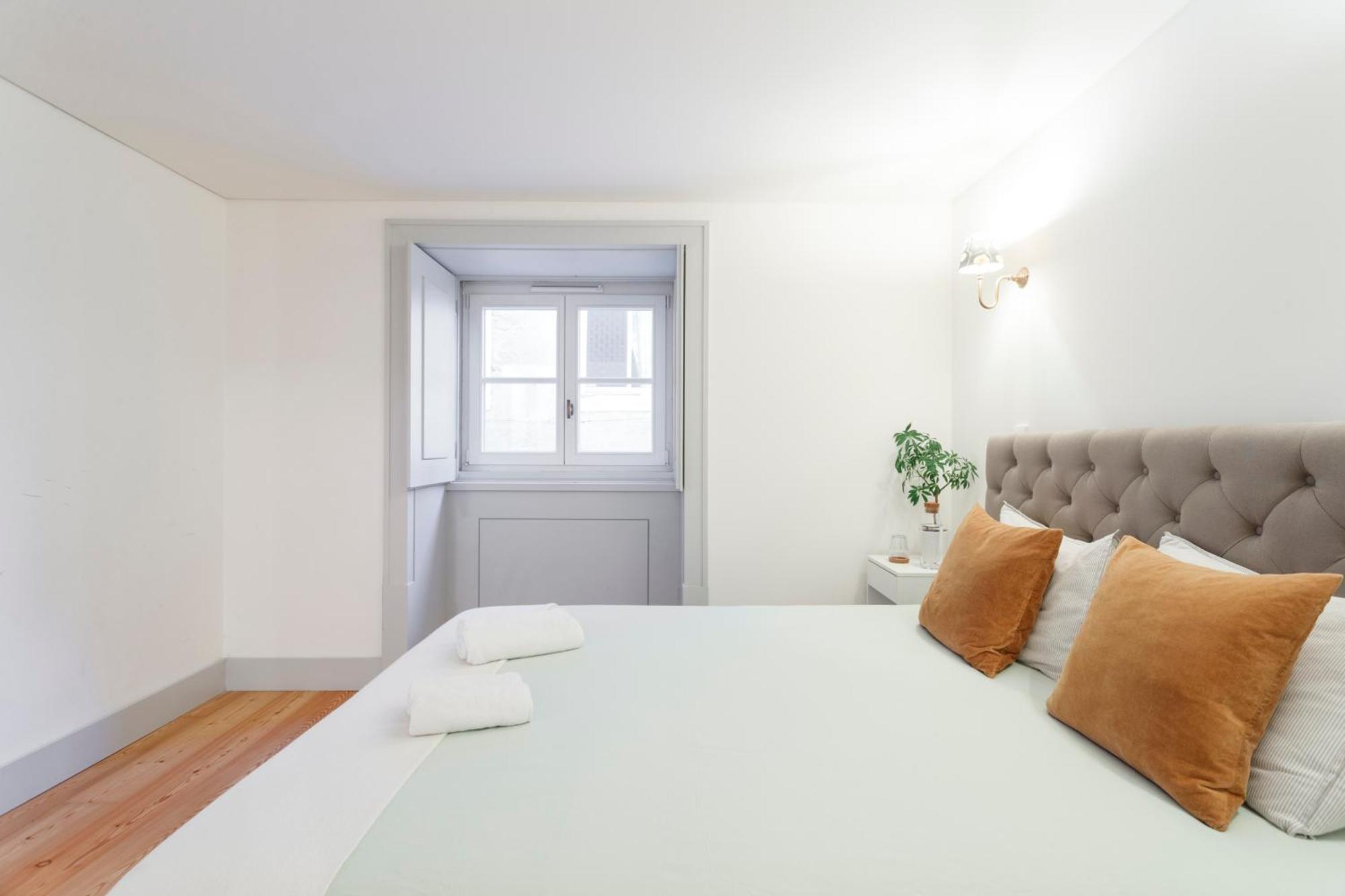 Double Room With Private Wc In Shared House In Downtown Lisboa Exterior foto