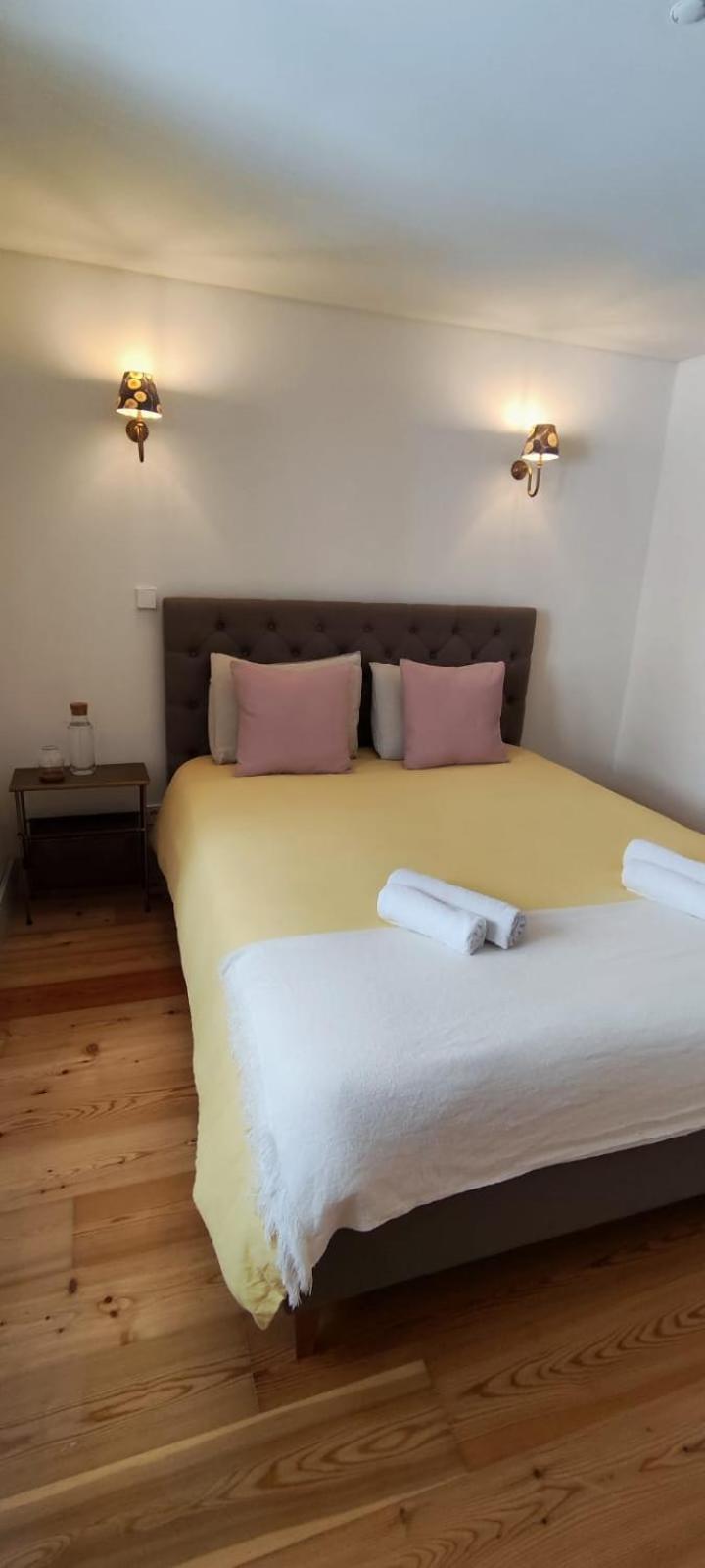Double Room With Private Wc In Shared House In Downtown Lisboa Exterior foto